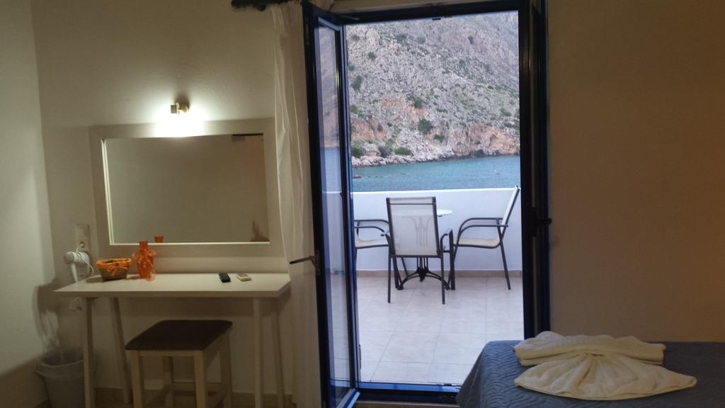Loutro Holidays Екстериор снимка